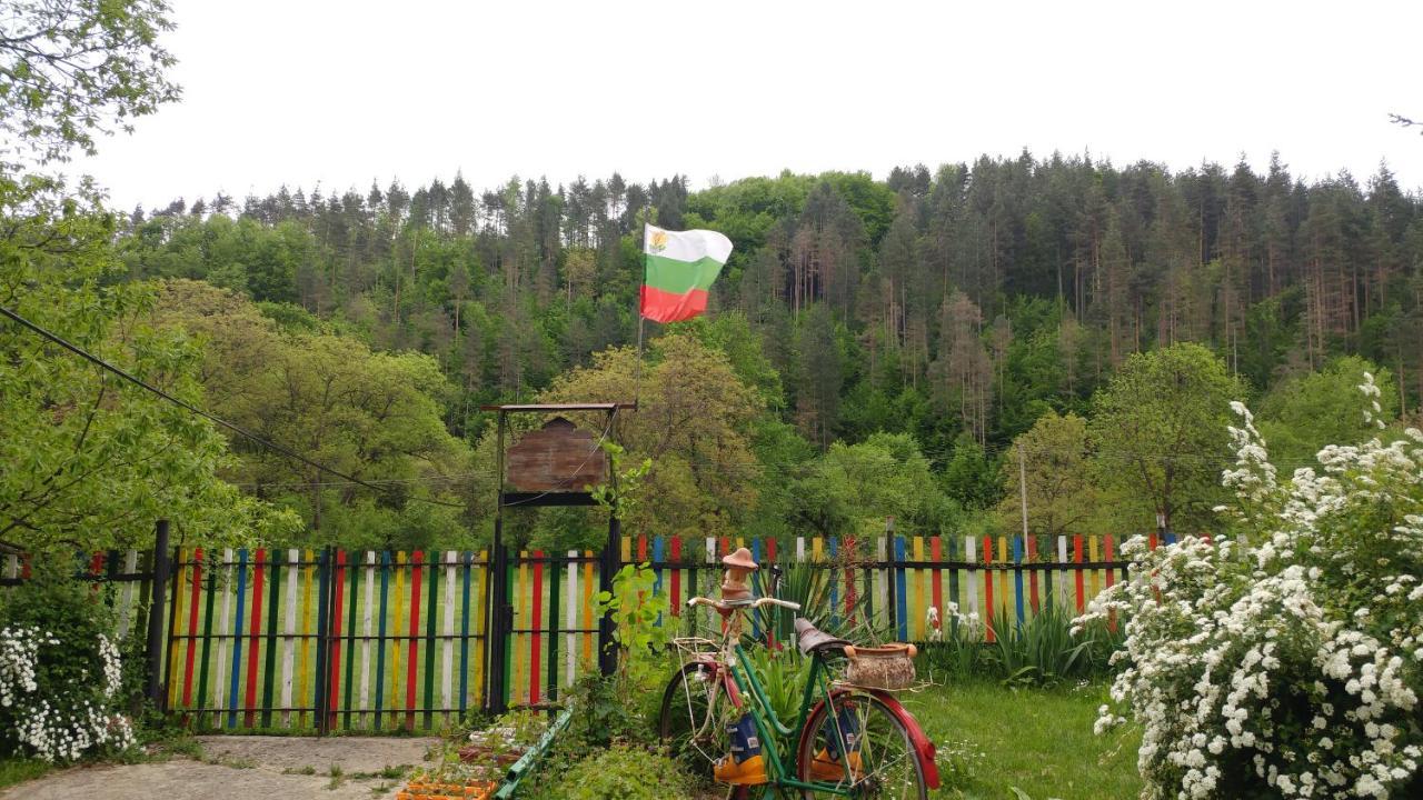 Къща За Гости Дъга Cherni Osum Luaran gambar